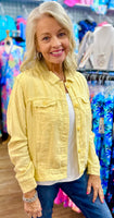 Lulu-B Linen Travel Jacket – lightweight, washable linen with chest pockets & a flattering fit. Perfect for layering. 
