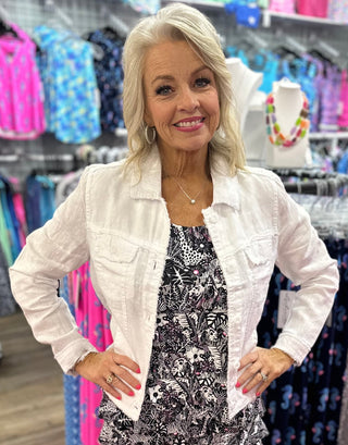 Lulu-B Linen Travel Jacket 
Linen Jacket 
Light weight layering piece that is perfect for all year long! 

Color of jacket: White