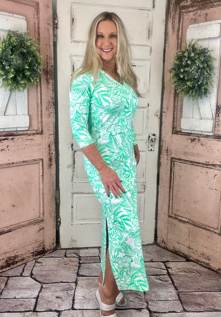Lulu-B maxi dress

V-neck maxi dress

UPF 50+ sun dress

Lulu-B UPF dress

3/4 sleeve maxi dress

Women’s sun protection dress