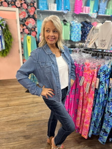Lulu-B Linen Travel Jacket – lightweight, washable linen with chest pockets & a flattering fit. Perfect for layering. 