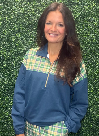 Mia Printed Pullover - Parker Plaid
Navy Blue Pullover with green plaid detail at the top 
Solid Fabric | 82% Cotton, 18% Polyester
Printed Fabric | 85% Polyester, 15% Spandex
Neckline | Quarter zip with cozy collar
Hardware | Gold-tone zipper