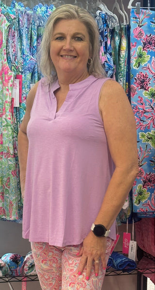 A bestseller for a reason. The Dear Scarlett Lizzy Tank Top delivers the effortless combination of a mandarin collar, A-line bodice, and pleated back in a wrinkle-free, stretchy knit that feels as good as it looks — all day, every day.