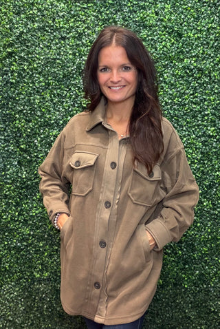 Fit | Oversized silhouette
Fabric | 100% Polyester fleece
Length | Approx. 28.5" (front), hi-low hem (measured from S)
Bust | Approx. 45" (measured from S)
Closure | Front button closure
Cuffs | Button cuffs
Detail | Elbow patches