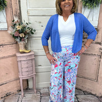 Stay comfy and stylish in these navy Palazzo Pants with a wide-leg design. Made of 80% nylon, 20% spandex, they offer UPF50 protection for any occasion.