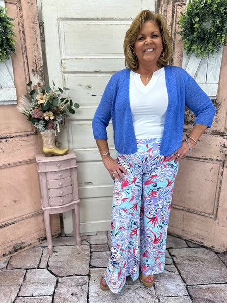 Stay comfy and stylish in these navy Palazzo Pants with a wide-leg design. Made of 80% nylon, 20% spandex, they offer UPF50 protection for any occasion.