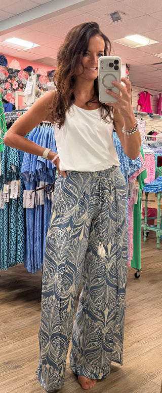 Palazzo Tie Front - Blue By You
Blue and white abstract printed pant 