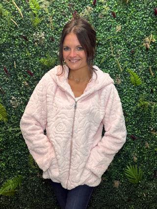 Style | Full-zip hoodie jacket
Material | Fuzzy sherpa/plush fabric
Color | Pink