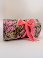 Cozy up this season with Simply Southern Simply Soft Blankets! Available in 2 everyday designs—Pink Camo &amp; Quilted Pattern—these ultra-soft 100% polyester blankets keep you warm in style. Perfect for gifting or snuggling by the fire.&nbsp;
