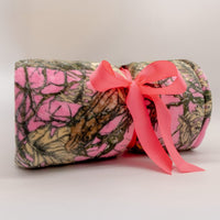 Cozy up this season with Simply Southern Simply Soft Blankets! Available in 2 everyday designs—Pink Camo &amp; Quilted Pattern—these ultra-soft 100% polyester blankets keep you warm in style. Perfect for gifting or snuggling by the fire.&nbsp;