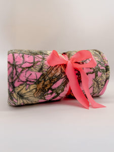 Cozy up this season with Simply Southern Simply Soft Blankets! Available in 2 everyday designs—Pink Camo &amp; Quilted Pattern—these ultra-soft 100% polyester blankets keep you warm in style. Perfect for gifting or snuggling by the fire.&nbsp;