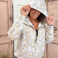 The Alara Hoodie features a hood, half zip body, kangaroo pocket and simply southern logo label. Made of 48% modal, 48% polyester and 4% spandex.