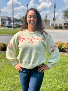 Snuggle up in style with the Simply Southern Fuzzy Sweater! 💕 Soft, cozy 100% polyester construction, crew neckline, and a comfortable regular fit, finished with the signature Simply Southern logo label. 🌸