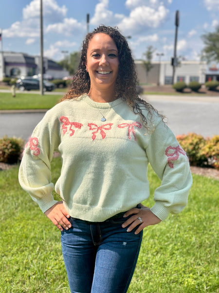 Snuggle up in style with the Simply Southern Fuzzy Sweater! 💕 Soft, cozy 100% polyester construction, crew neckline, and a comfortable regular fit, finished with the signature Simply Southern logo label. 🌸