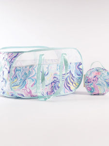 Perfect for keeping in the trunk of your car or in your bag this pop up tote twists down &amp; collapses into a storage pouch. Easily carry all your beach or pool needs in it as well.