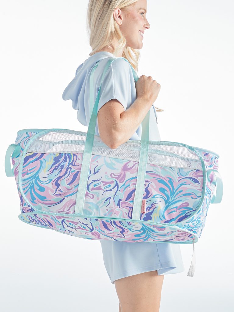 Perfect for keeping in the trunk of your car or in your bag this pop up tote twists down & collapses into a storage pouch. Easily carry all your beach or pool needs in it as well.