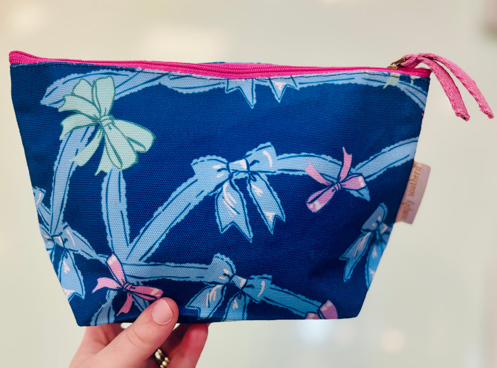 simply southern 
simply southern travel pouch 
bows 
trendy travel