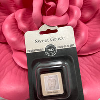 Take your favorite Bridgewater fragrance with you everywhere you go and elevate every moment you spend in the car with our Auto Vent Clips!