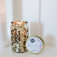 A little bit of glitz and whole lot of glam, our Sweet Grace Collection #022 candle features gold patterned glass and a sweet, gilded lid