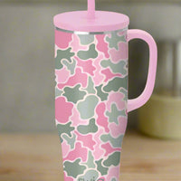 Mega sips, mega chill!🧊 Just a girl who loves camo? This duck style camo in pinks and greens will be your perfect accessory.