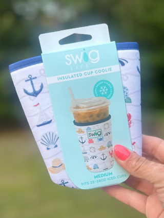Iced Cup Coolie (Medium) – Shoreline
fits 22-28oz cup
beach print: seashells, crabs, lobsters and more