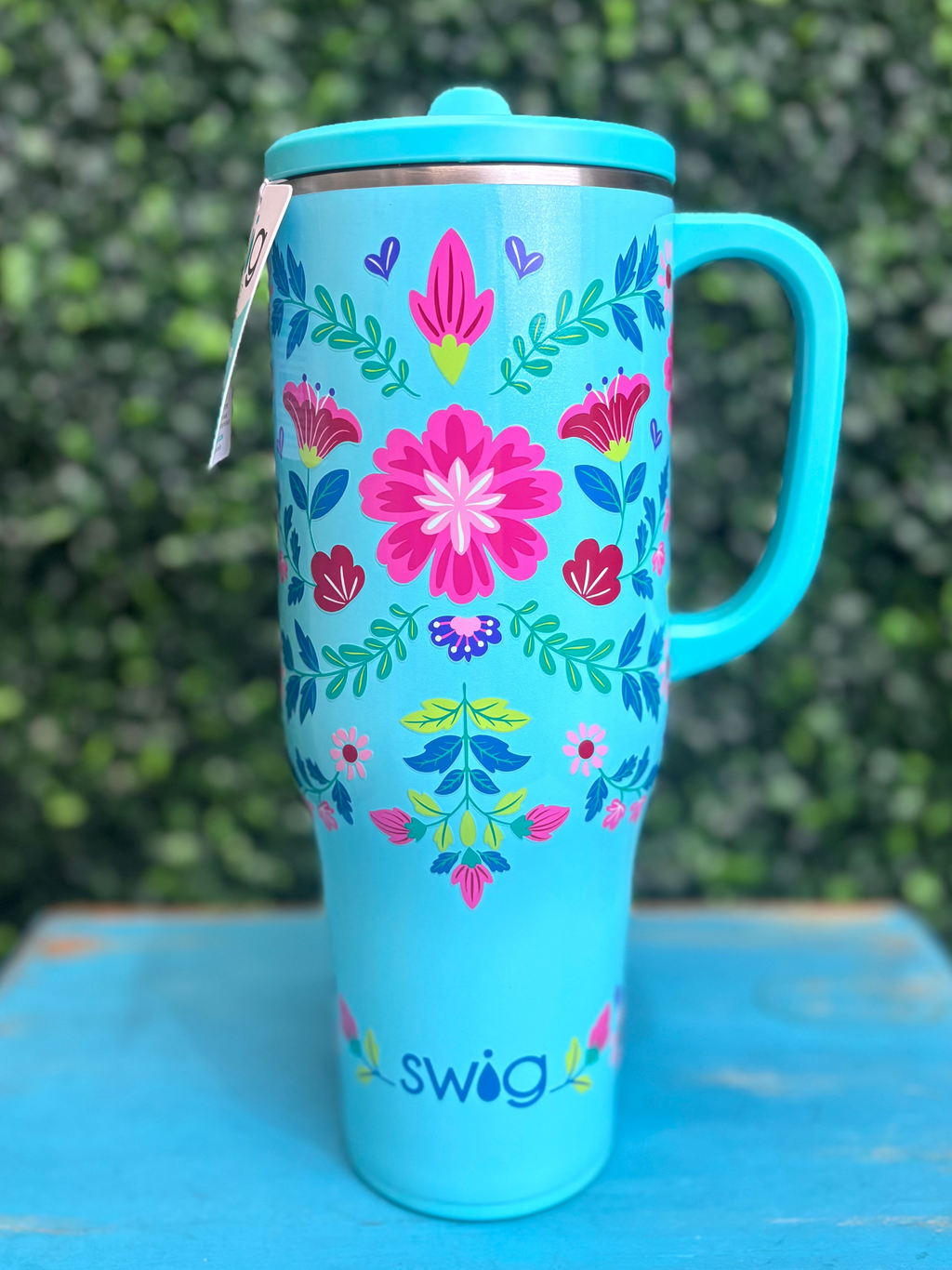 Swig Mega Mug 40oz Flora Azul| Insulated Travel Mug – Sweet Southern Charm