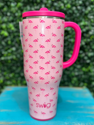 Swig Mega Mug 40oz – Flamingos
Swig Tumbler 
Pattern light pink background with hot pink flamingos on the cup. 