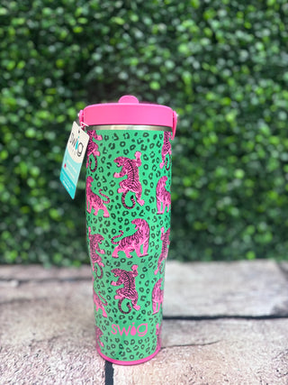 Design | Kelly green with pink tigers and black leopard print detail
Capacity | 30 oz.
Lid | Dual-threaded Flip + Sip leakproof lid
Straw | Curved flip tab for easy one-handed sipping; snaps shut for leakproof carry
Handle | Flex carry handle
Base | Cup holder-friendly