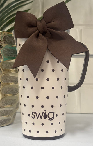 Your coffee break deserves a little personality. This 24oz travel mug in Mocha Dots brings a playful dotted look to the drinks you take from morning errands to the afternoon commute.

Key Details

Capacity | 24oz
Design | Mocha Dots
Use | Travel mug for drinks on the go