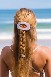 The TELETIES Flat Round Hair Clip offers a comfy, secure hold for any hair type. Nearly unbreakable and perfect for lounging or yoga. Shop now!
