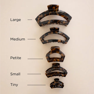 Style | Open Clip — open-design frame lets hair show through for a chic, airy look
Hold | Strong, reliable hold on all hair types
Teeth | Bendable, flexible teeth that spring back to shape — no snapping, no breakage