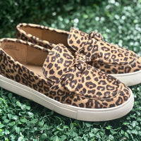 Step into chic comfort with the Corkys Why Knot Leopard Print Slip-On Shoes. Featuring a bold leopard print design, these stylish slip-ons are the perfect mix of comfort and fashion. Designed with a 1" heel and 0.75" platform, they provide just the right lift while keeping you comfortable all day. The closed-toe design makes them ideal for cool-weather wear, while the easy slip-on style ensures convenience. Pair them with jeans, leggings, or casual dresses for a trendy everyday look.