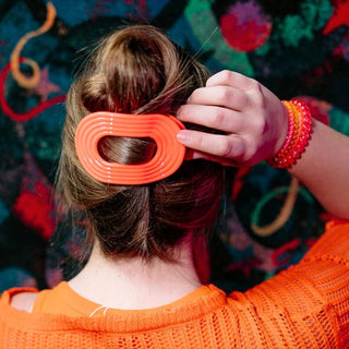 Say hello to effortless comfort with the all-new TELETIES Flat Round Hair Clip! Made from our signature nearly unbreakable material, this innovative clip is designed for ultimate ease—whether you're lying down, practicing yoga, or simply kicking back and relaxing.

✨ Why You'll Love It:
✔ Flat &amp; Comfy – No more discomfort while resting your head!
✔ Super Durable – Designed to last with our strong, flexible material.