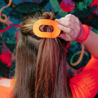 Say hello to effortless comfort with the all-new TELETIES Flat Round Hair Clip! Made from our signature nearly unbreakable material, this innovative clip is designed for ultimate ease—whether you're lying down, practicing yoga, or simply kicking back and relaxing.

✨ Why You'll Love It:
✔ Flat &amp; Comfy – No more discomfort while resting your head!
✔ Super Durable – Designed to last with our strong, flexible material.