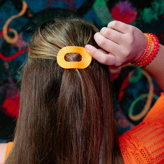 Say hello to effortless comfort with the all-new TELETIES Flat Round Hair Clip! Made from our signature nearly unbreakable material, this innovative clip is designed for ultimate ease—whether you're lying down, practicing yoga, or simply kicking back and relaxing.

✨ Why You'll Love It:
✔ Flat &amp; Comfy – No more discomfort while resting your head!
✔ Super Durable – Designed to last with our strong, flexible material.