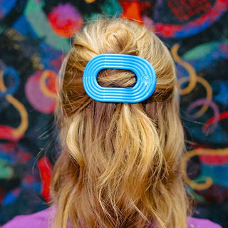 Say hello to effortless comfort with the all-new TELETIES Flat Round Hair Clip! Made from our signature nearly unbreakable material, this innovative clip is designed for ultimate ease—whether you're lying down, practicing yoga, or simply kicking back and relaxing.

✨ Why You'll Love It:
✔ Flat &amp; Comfy – No more discomfort while resting your head!
✔ Super Durable – Designed to last with our strong, flexible material.