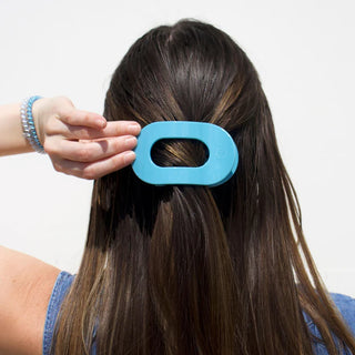 Flat Round Clip - Summer Sky