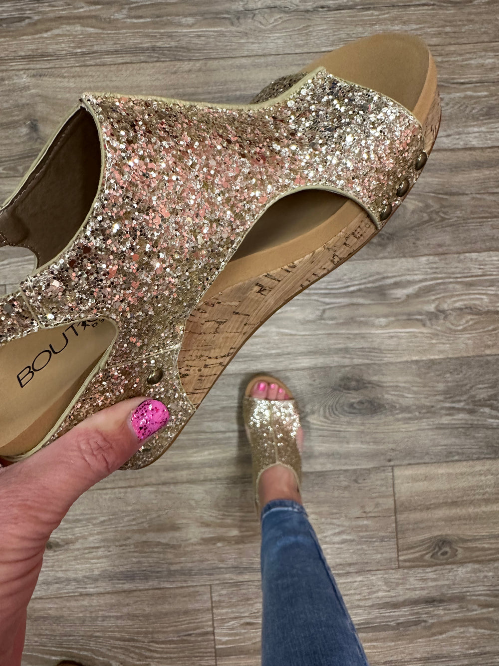 Carley Wedge - Gold Glitter