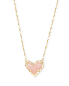 4217717841 Ari Heart Gold Pendant Necklace in Rose Quartz